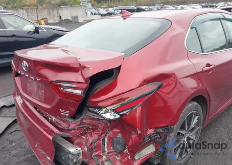 2022 Toyota Camry Xle Awd z USA, uszkodzony, nr VIN 4T1F11BK0NU057029